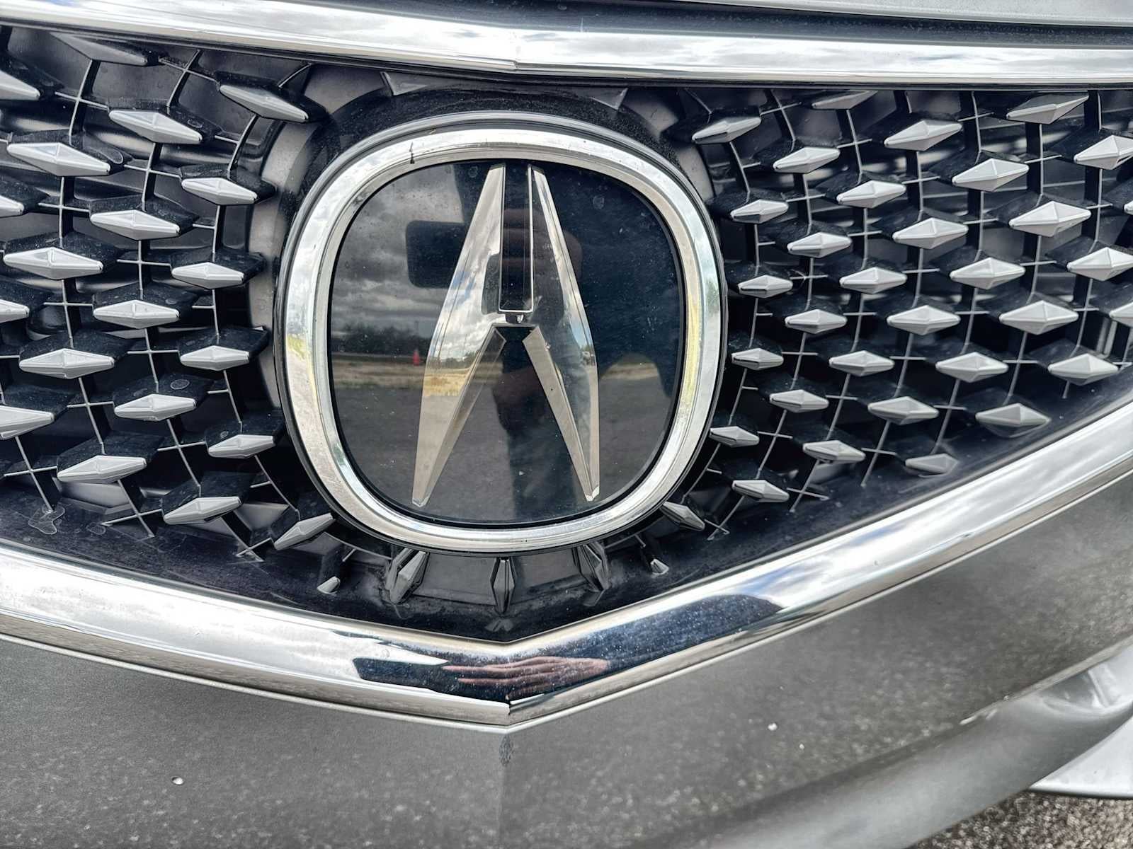 Acura TLX 2018 con paquete tecnológico