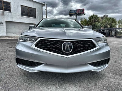 Acura TLX 2018 con paquete tecnológico
