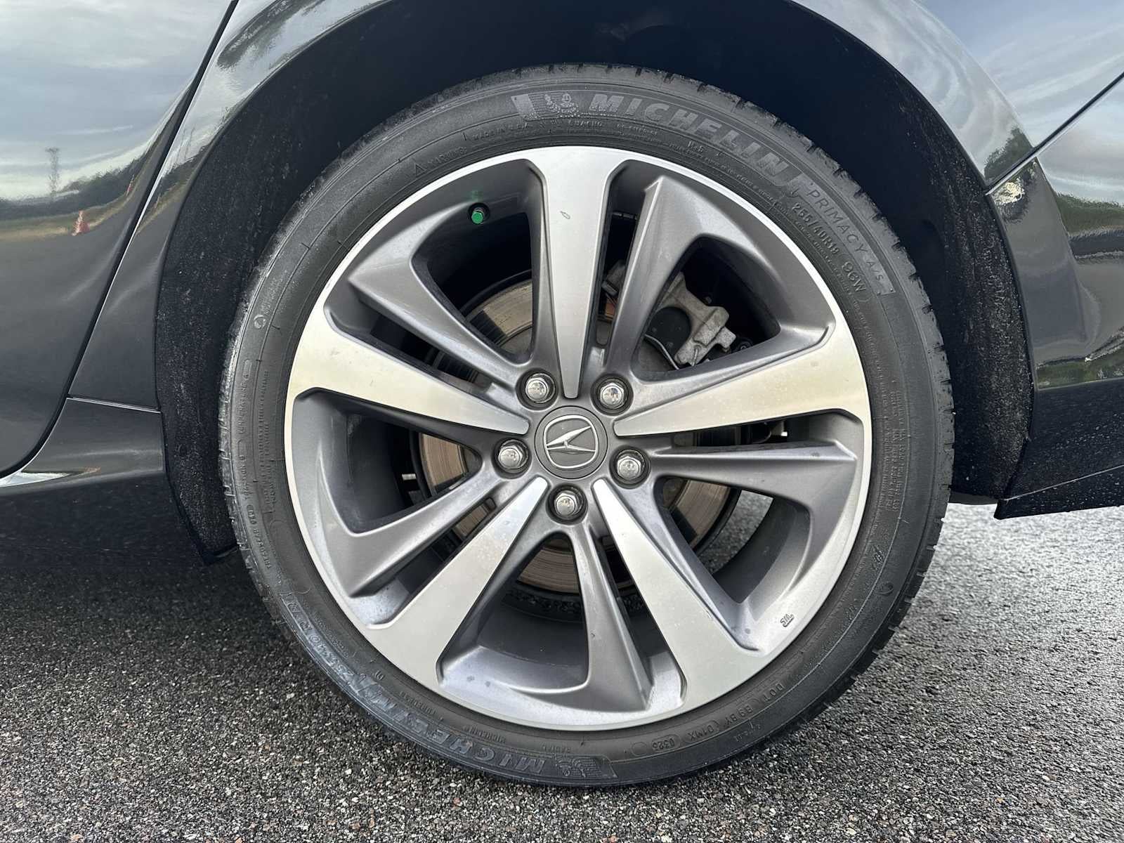 Acura TLX 2023 con paquete Advance