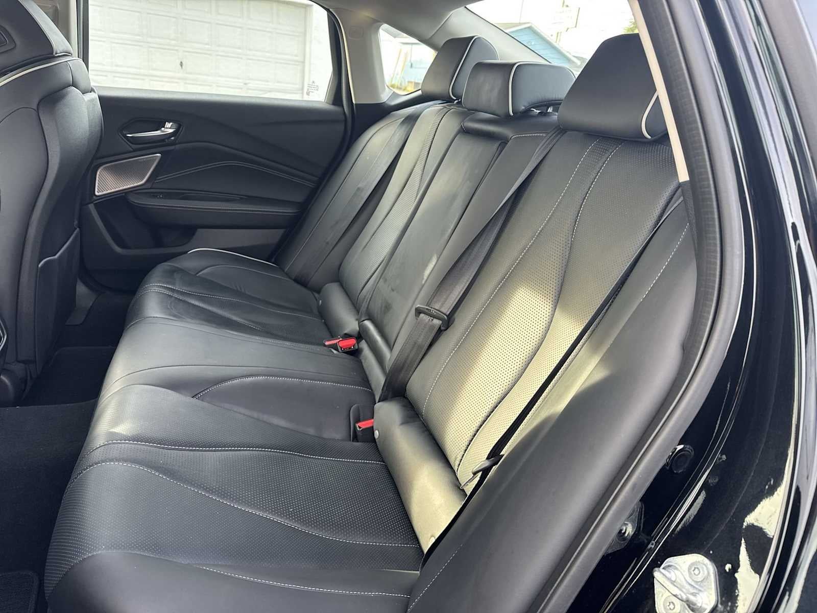 Acura TLX 2023 con paquete Advance