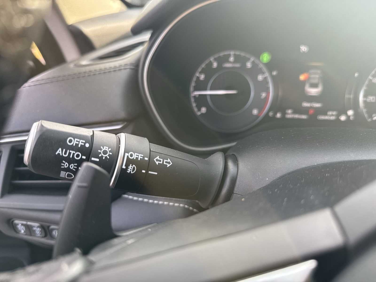 Acura TLX 2023 con paquete Advance