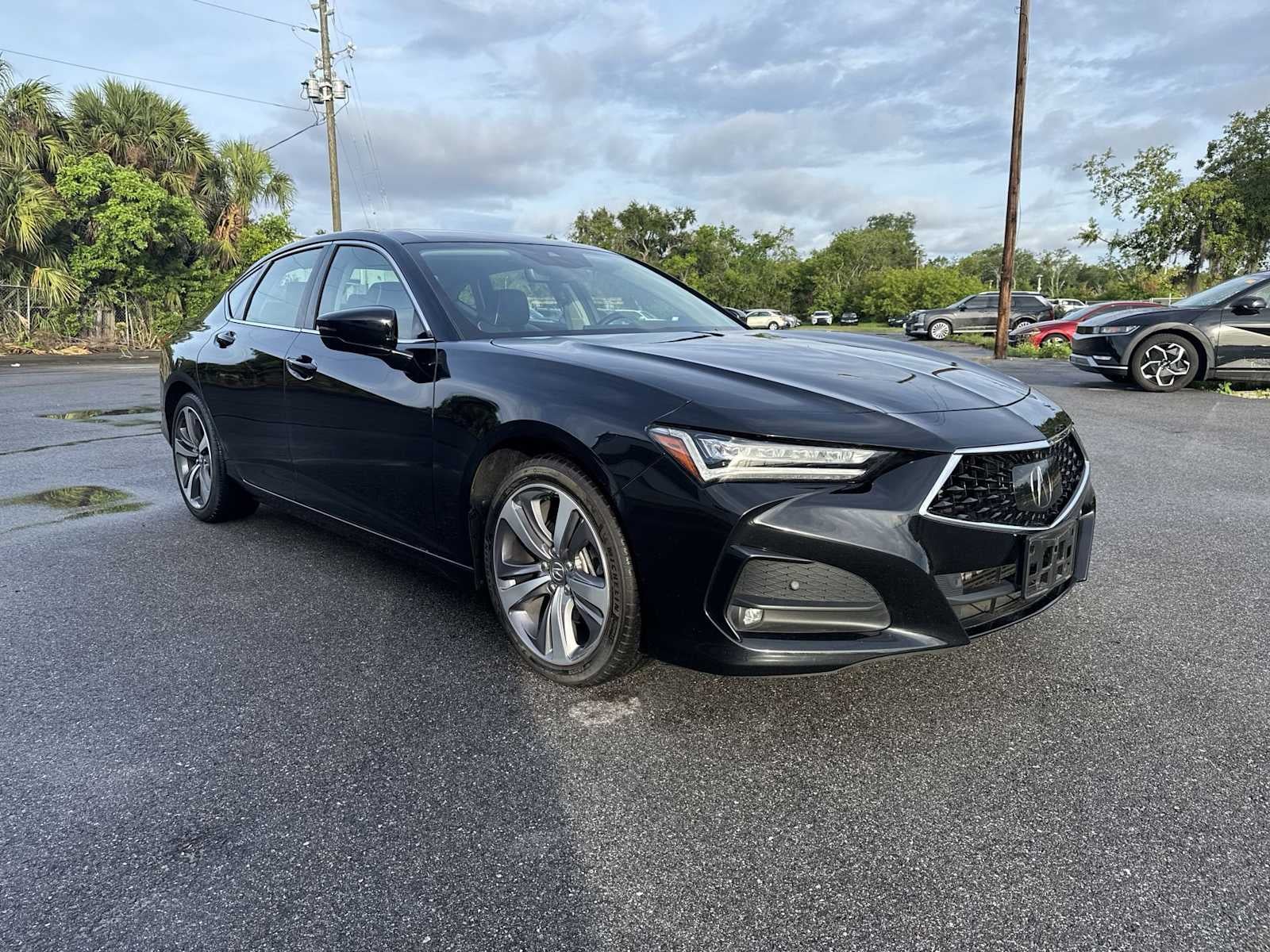 Acura TLX 2023 con paquete Advance