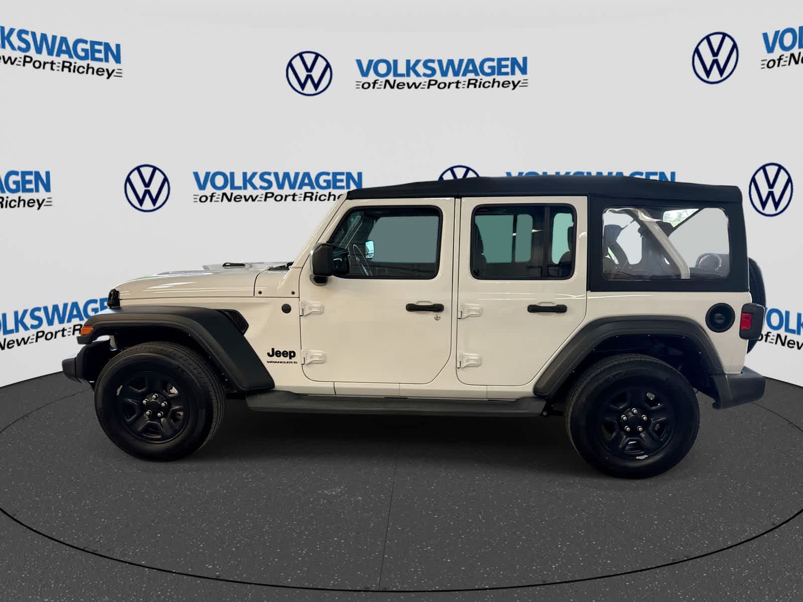 Jeep Wrangler Sport 2023