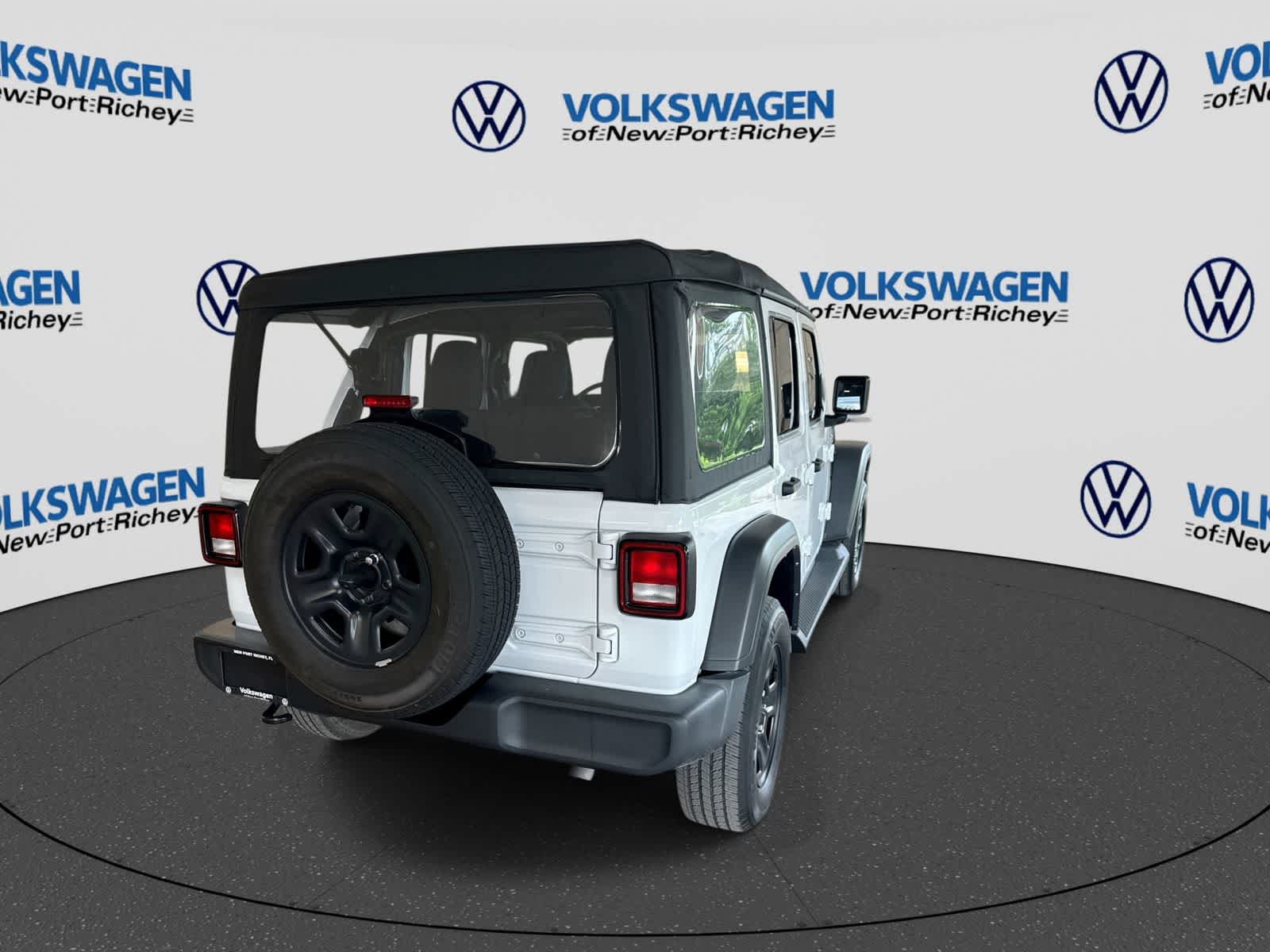 Jeep Wrangler Sport 2023