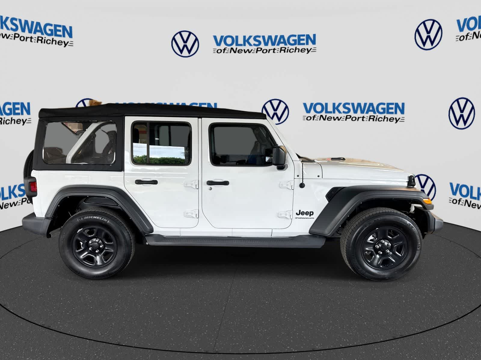 Jeep Wrangler Sport 2023