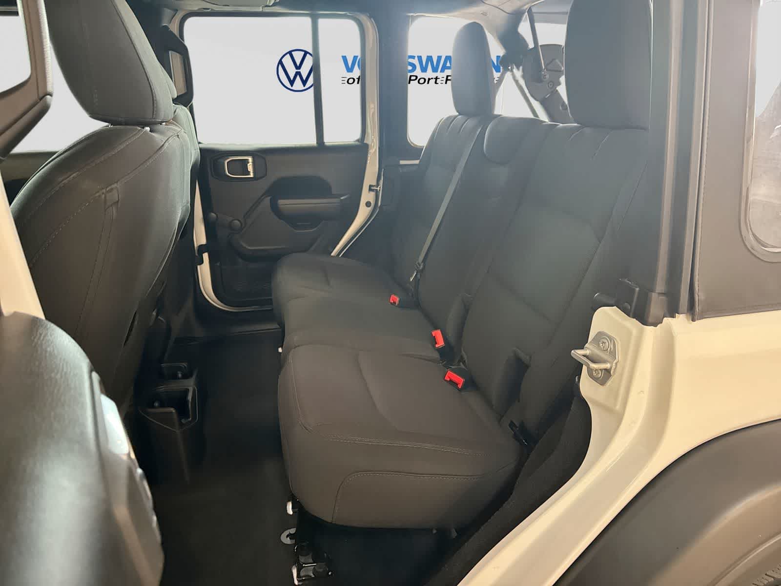 Jeep Wrangler Sport 2023