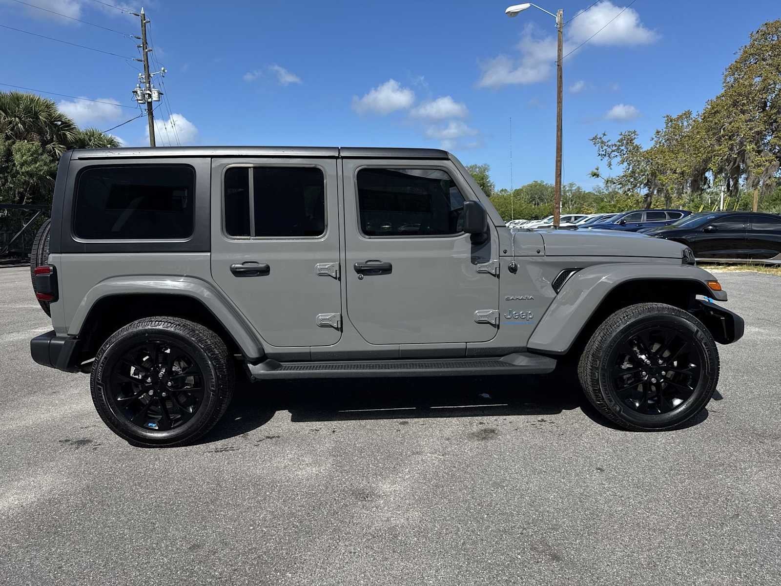 Jeep Wrangler 4xe Sahara 2023