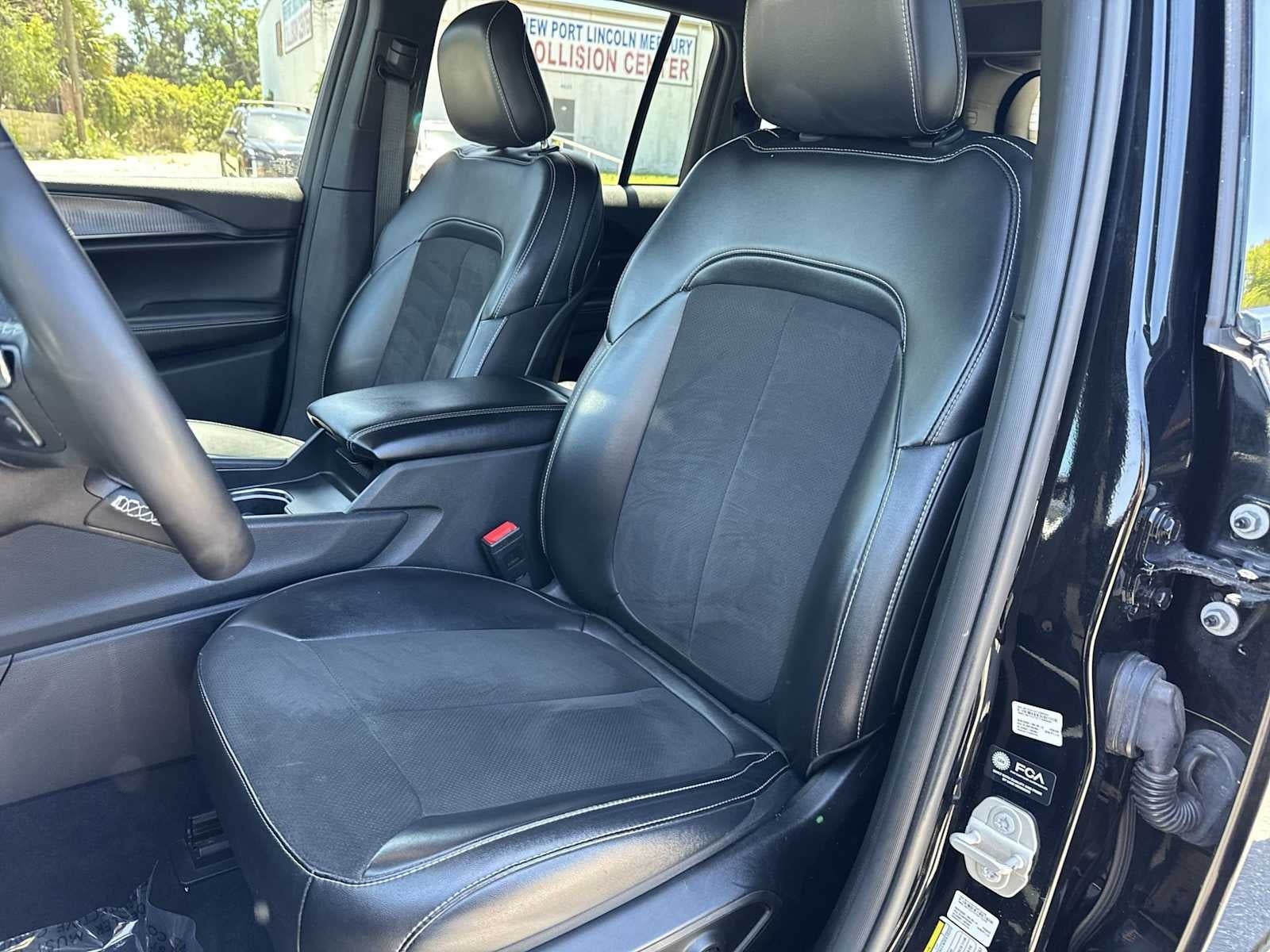 Jeep Grand Cherokee Altitude 2023