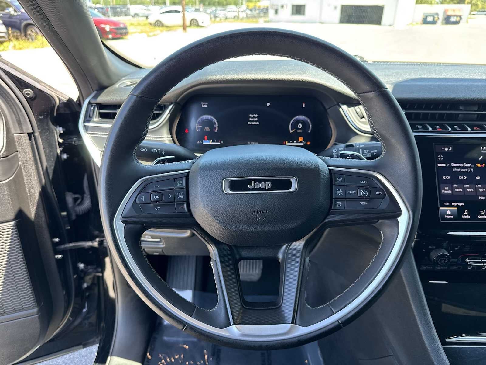 Jeep Grand Cherokee Altitude 2023