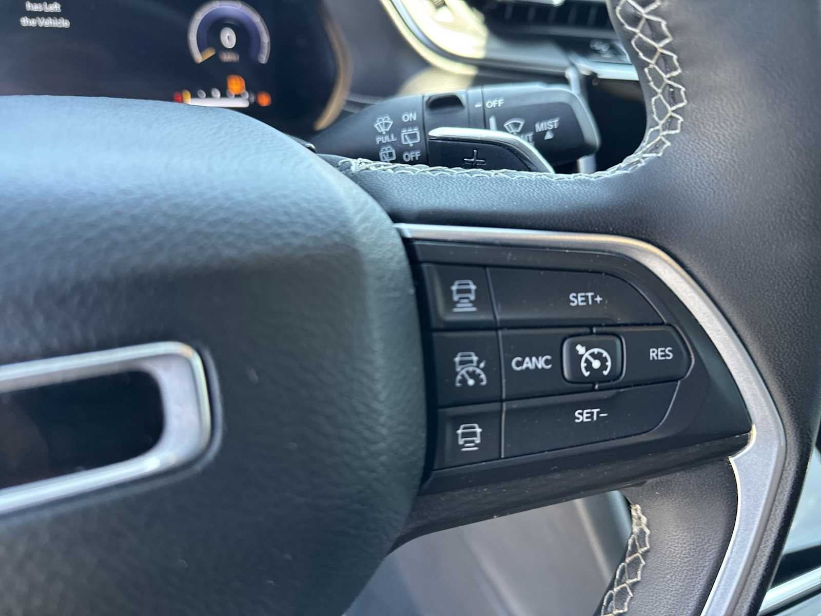 Jeep Grand Cherokee Altitude 2023