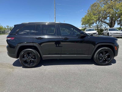 Jeep Grand Cherokee Altitude 2023