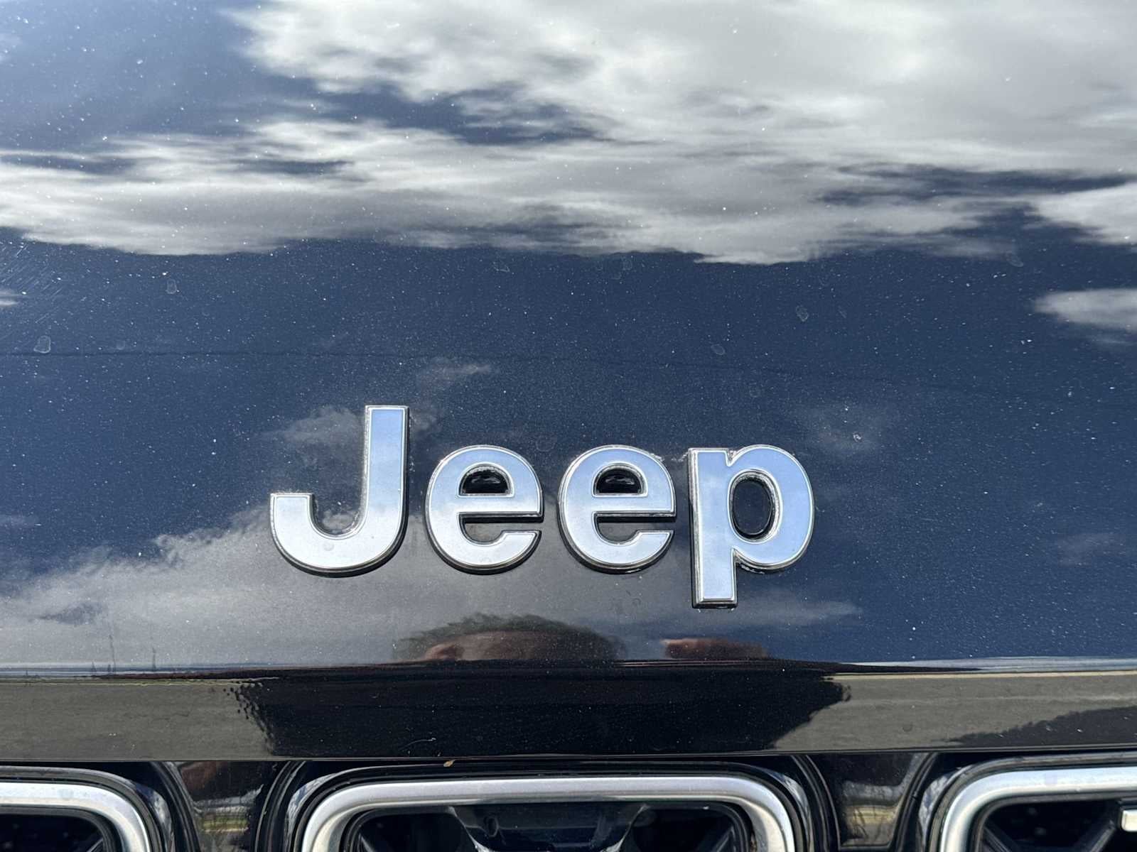 Jeep Grand Cherokee Summit 2022