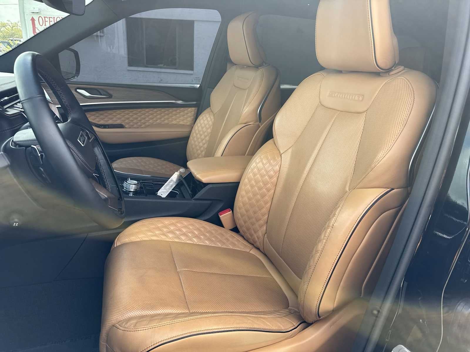 Jeep Grand Cherokee Summit 2022