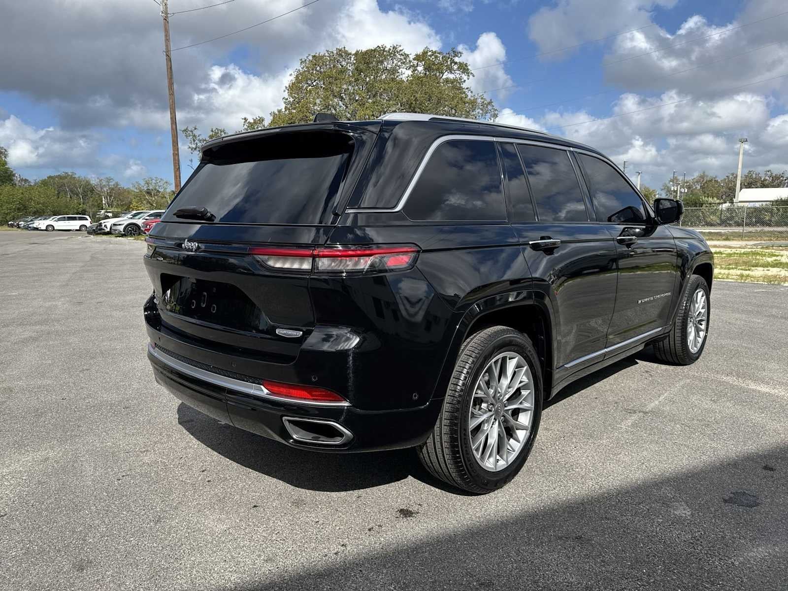 Jeep Grand Cherokee Summit 2022