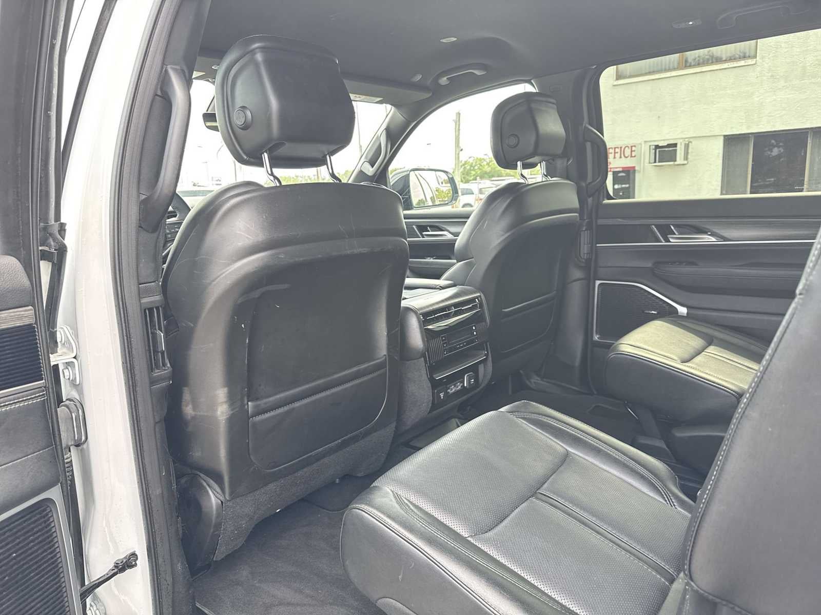 Jeep Wagoneer L Serie II 2024