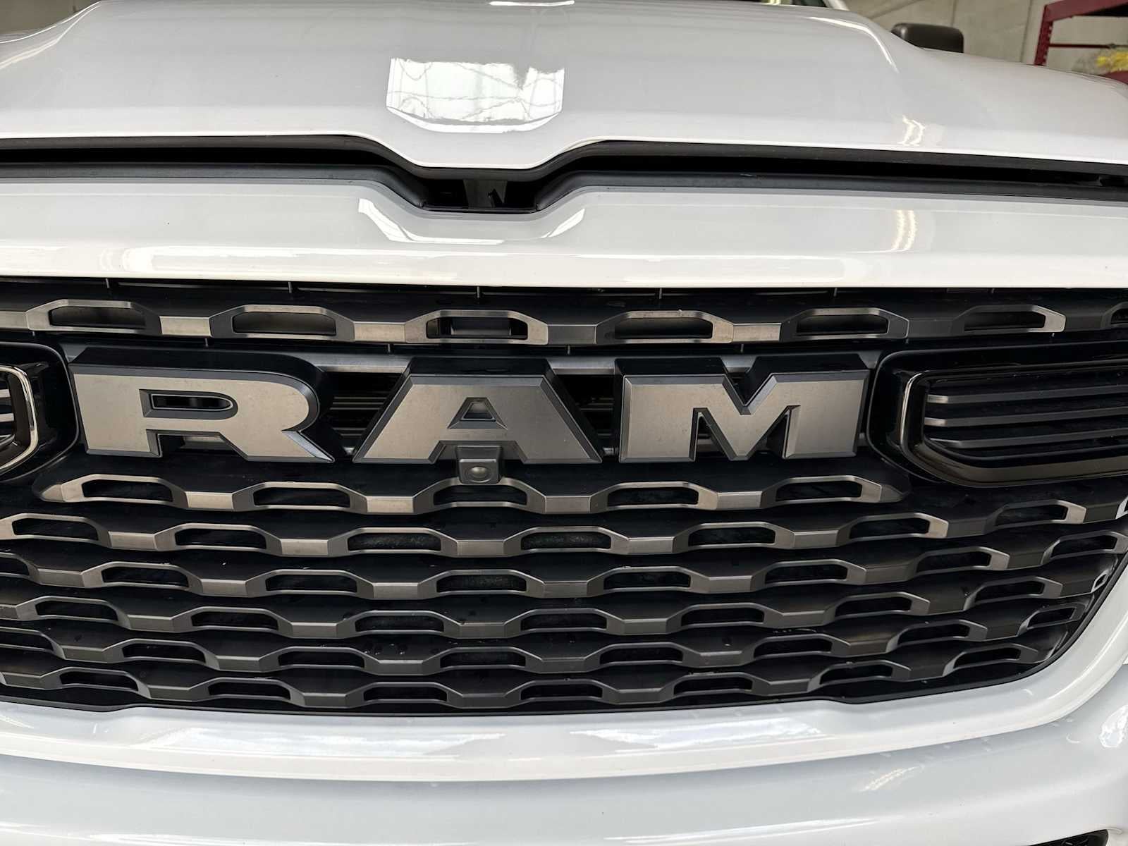 RAM 1500 Tradesman 2025