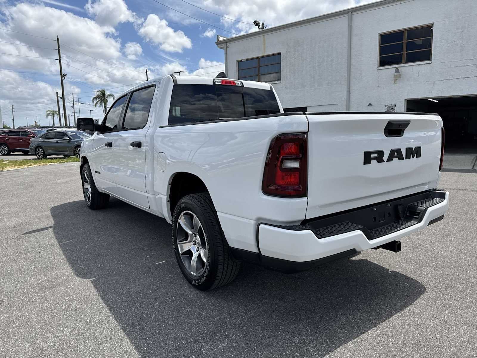 RAM 1500 Tradesman 2025