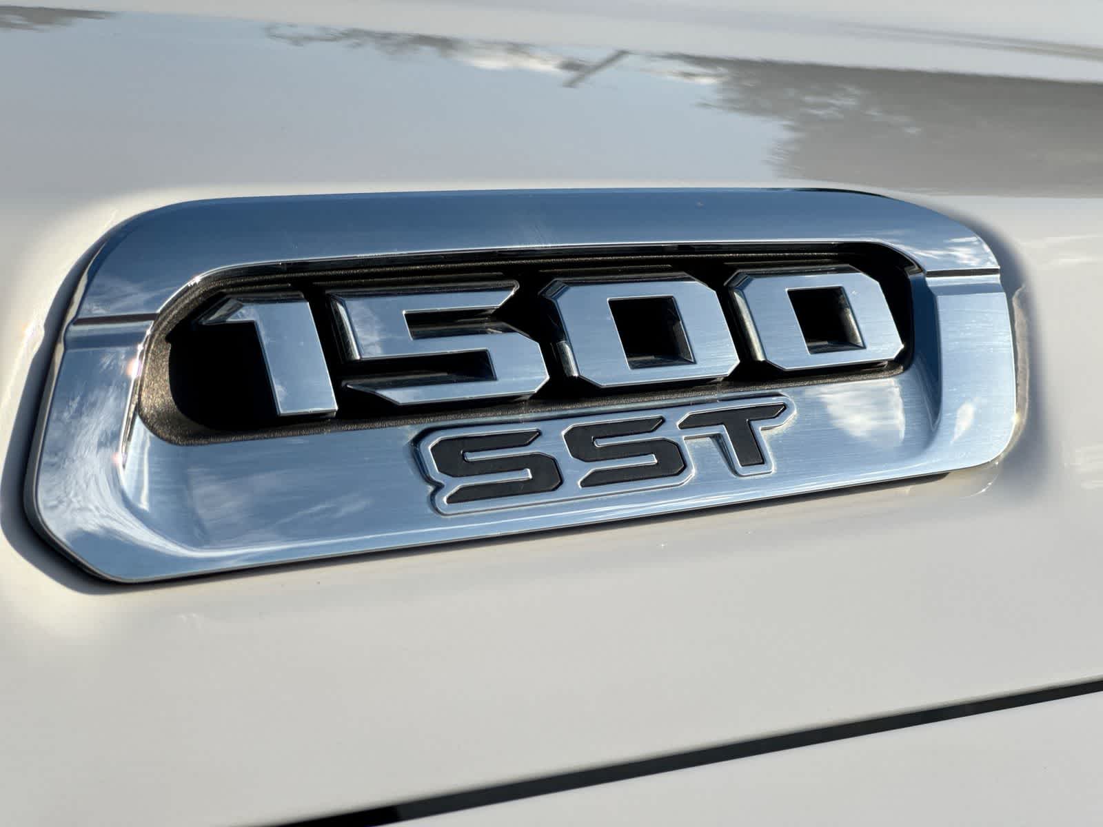 RAM 1500 Laramie 2025