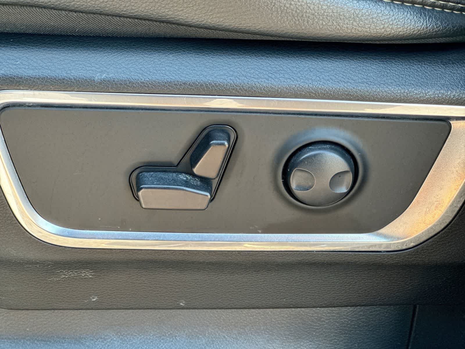 RAM 1500 Laramie 2025