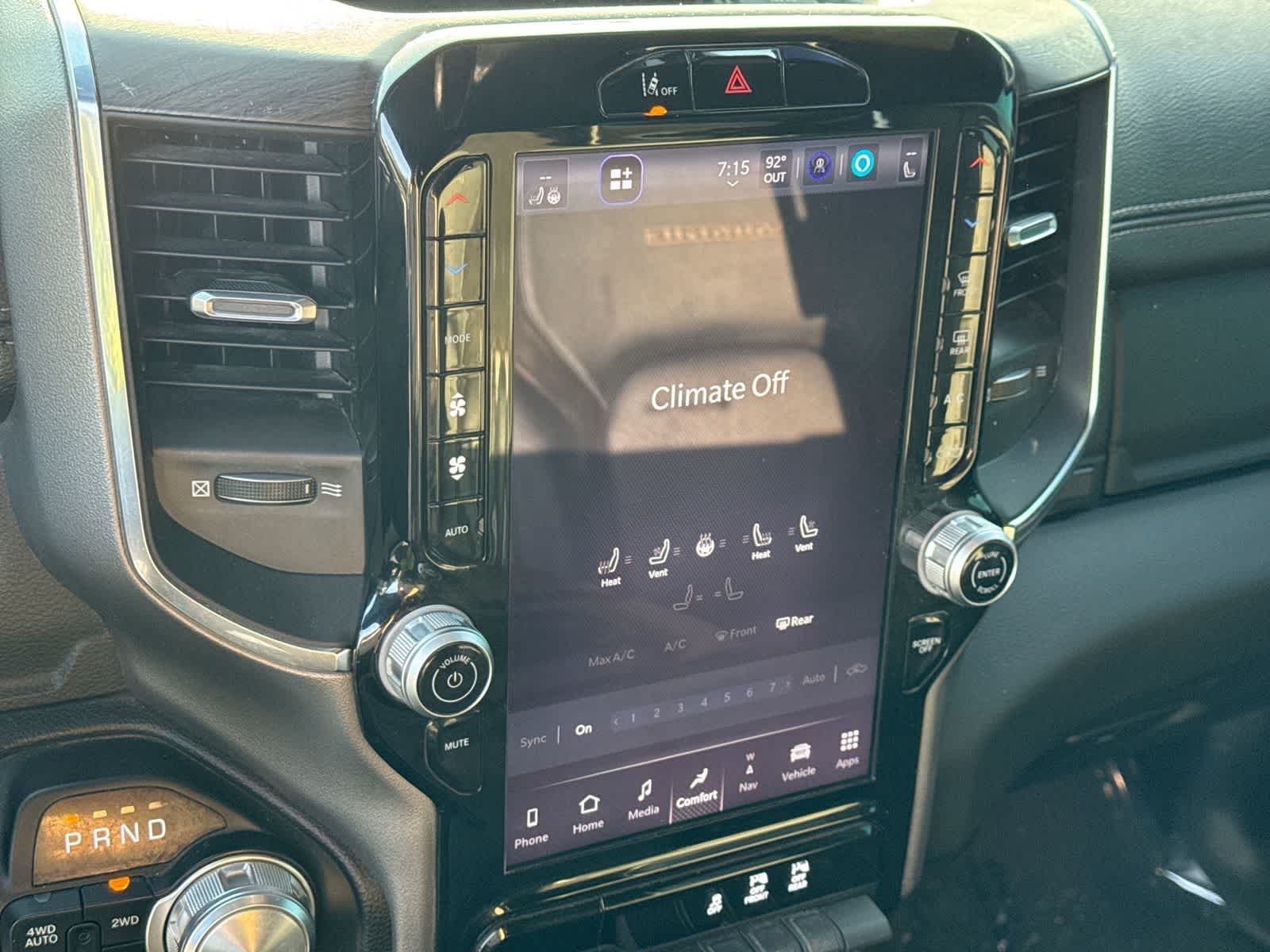 RAM 1500 Laramie 2025
