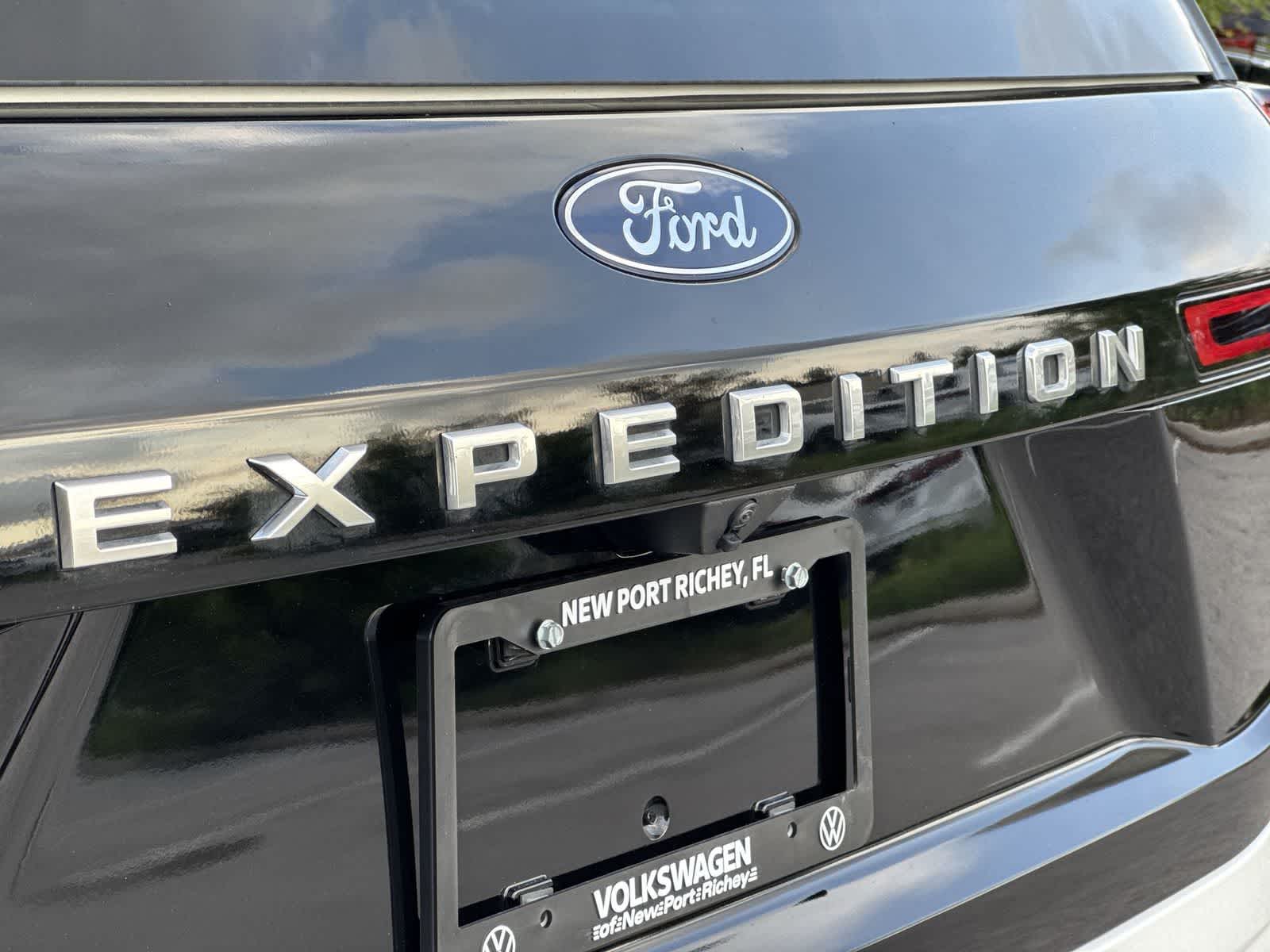 Ford Expedition Max Platinum 2025