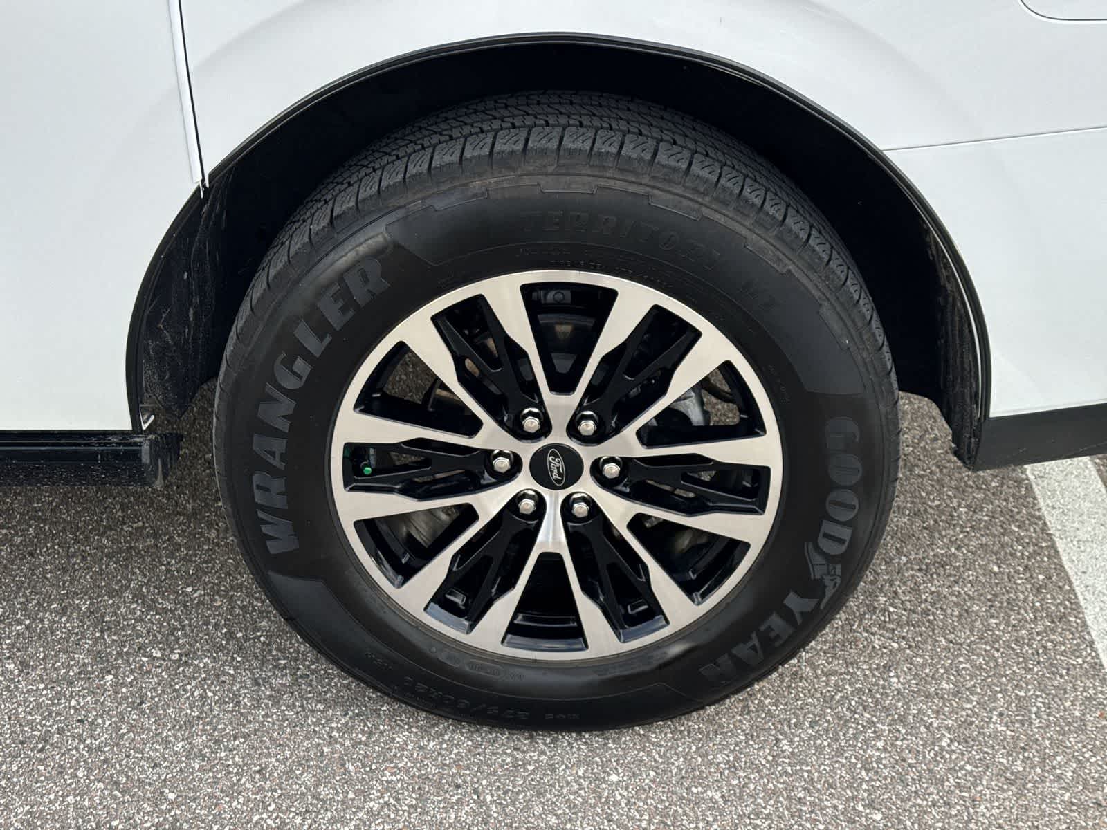 Ford Expedition Max Platinum 2025