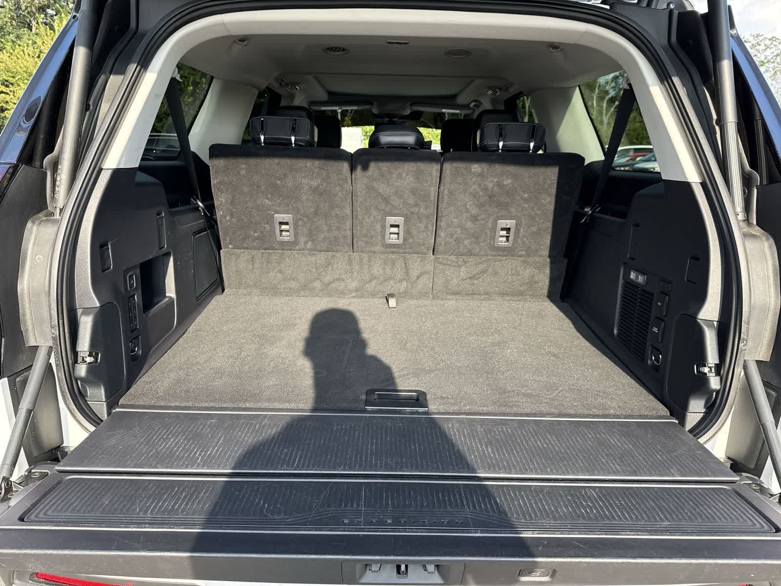 Ford Expedition Max Platinum 2025