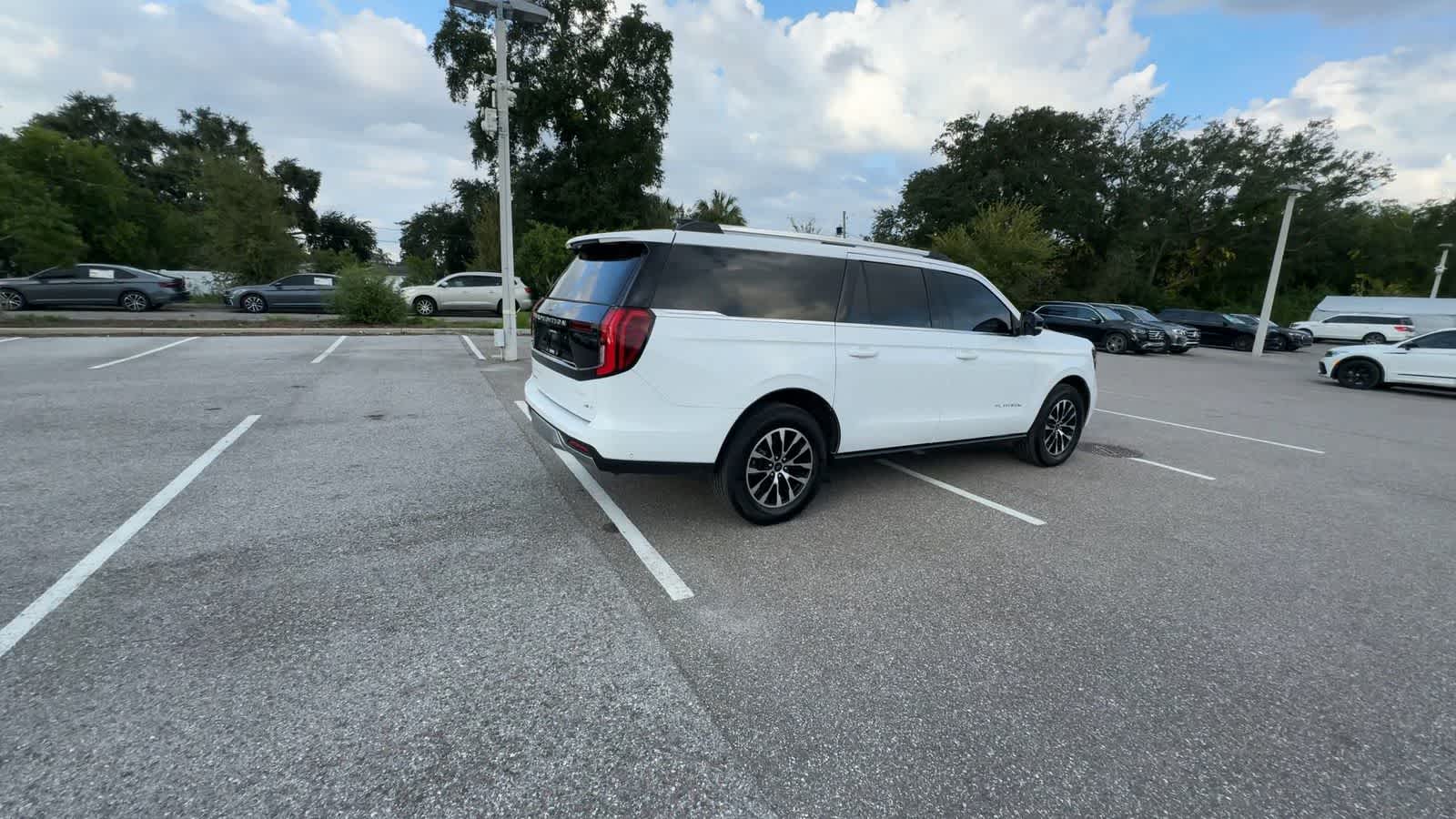 Ford Expedition Max Platinum 2025
