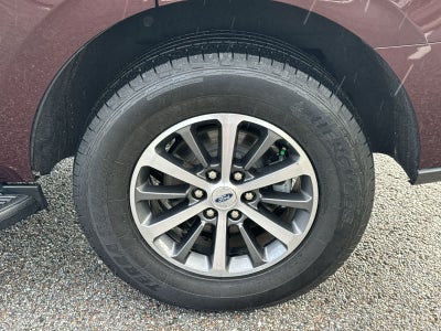 Ford Expedition XLT 2020