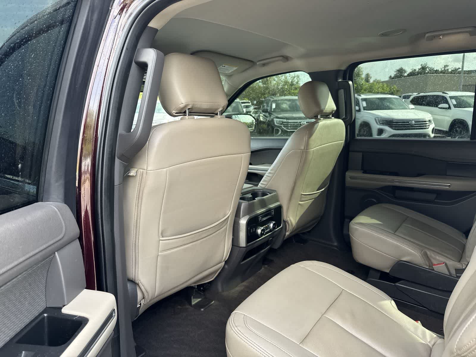 Ford Expedition XLT 2020