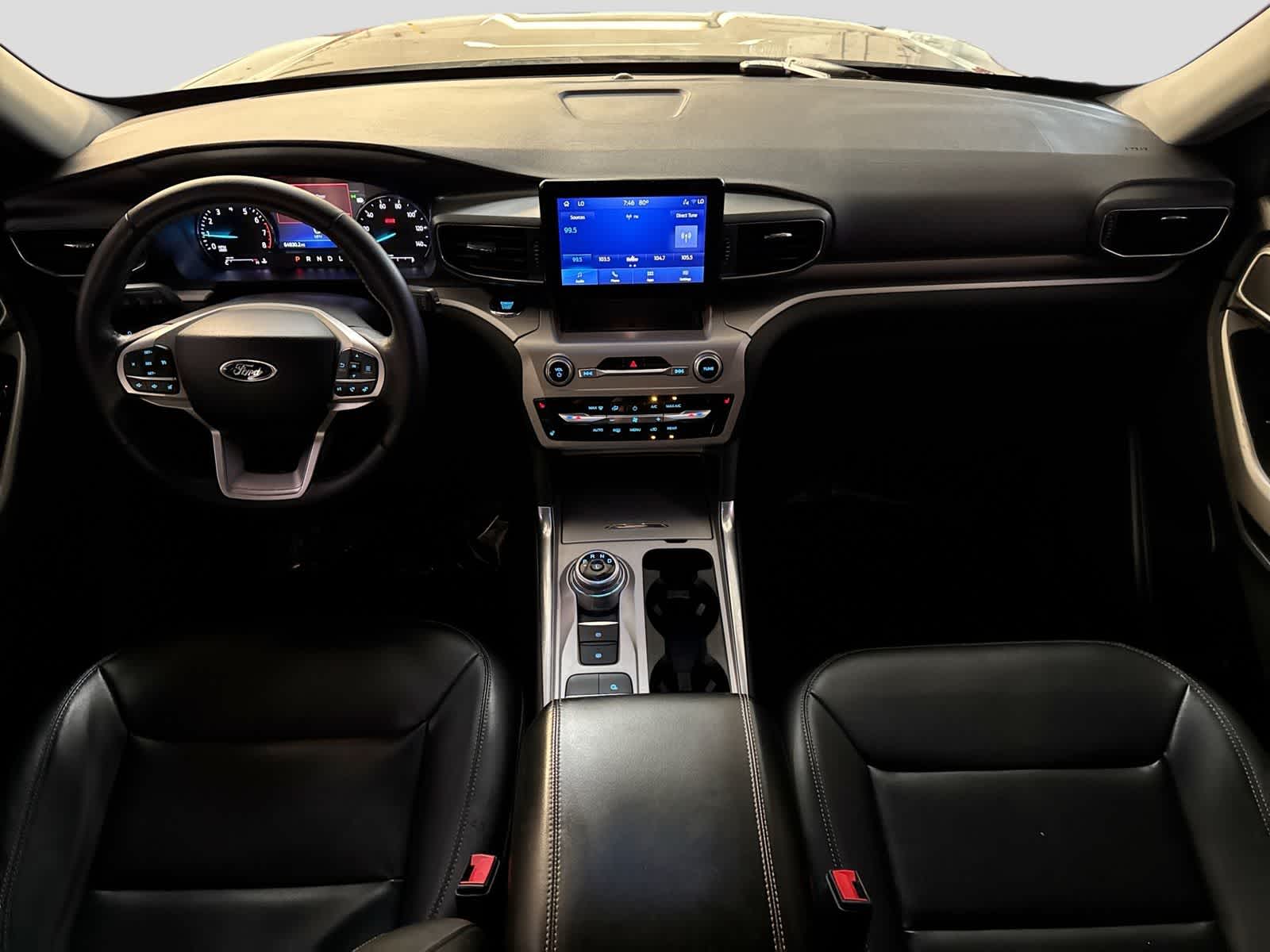 Ford Explorer XLT 2022