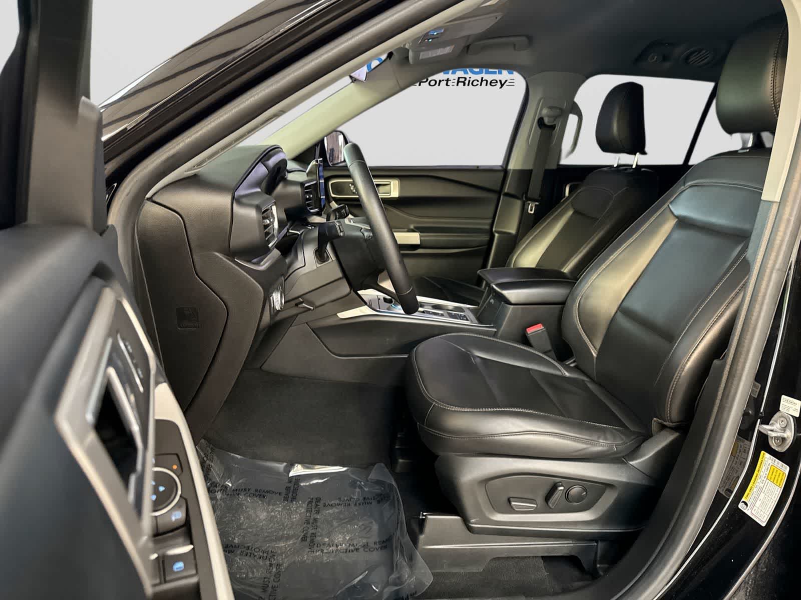 Ford Explorer XLT 2022
