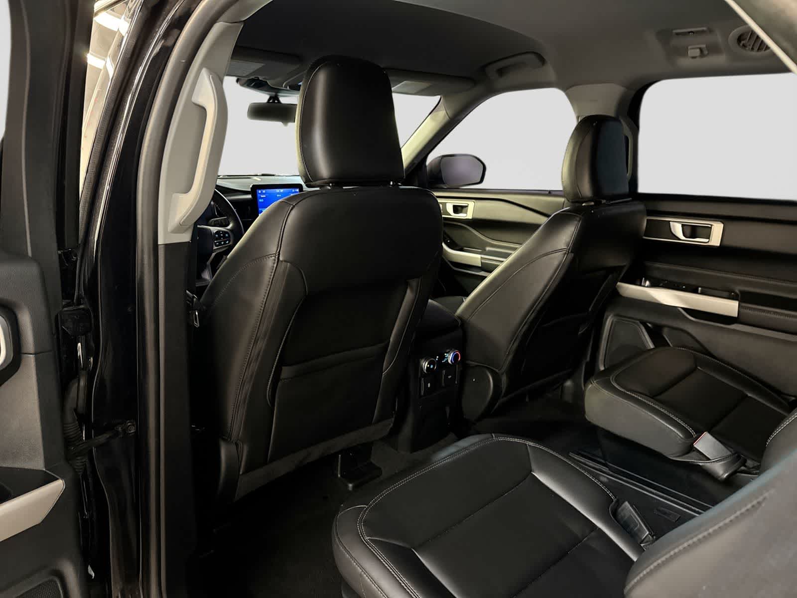 Ford Explorer XLT 2022