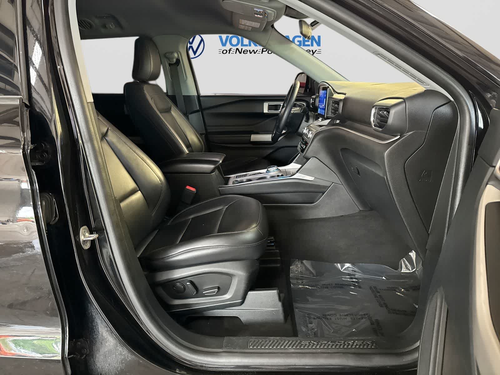 Ford Explorer XLT 2022