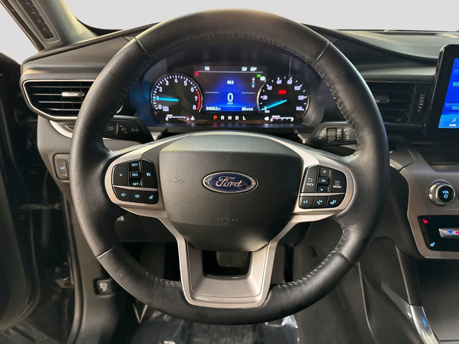 Ford Explorer XLT 2022