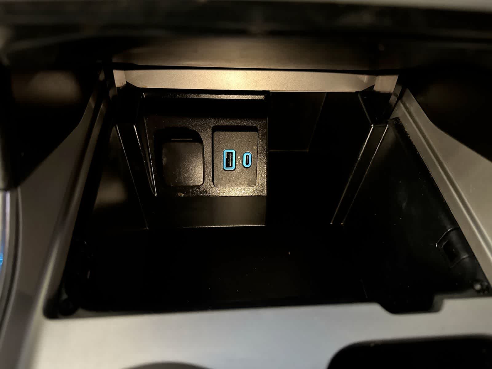 Ford Explorer XLT 2022