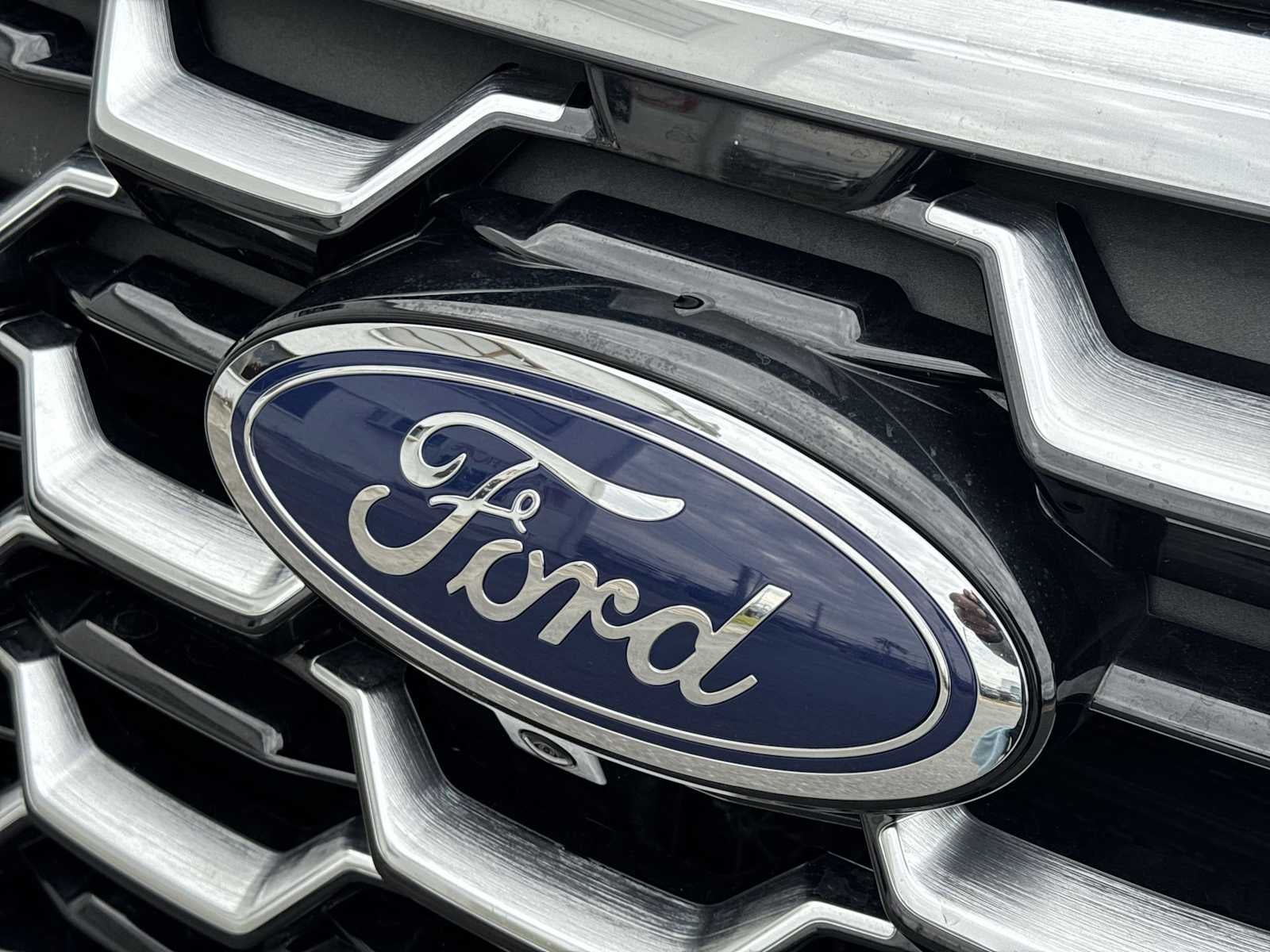 Ford Explorer Platinum 2025