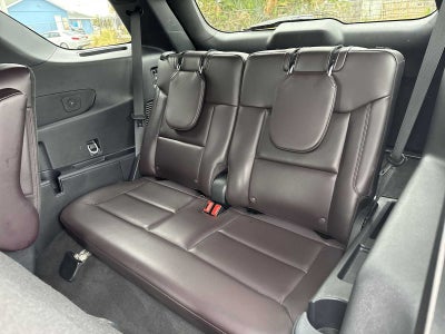 Ford Explorer Platinum 2025