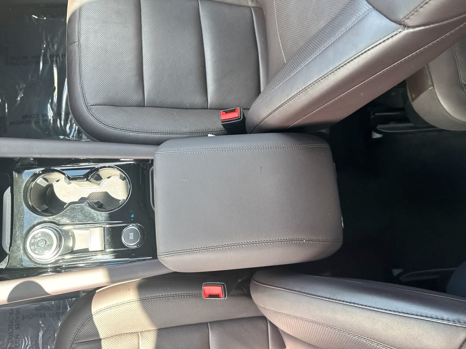 Ford Explorer Platinum 2025