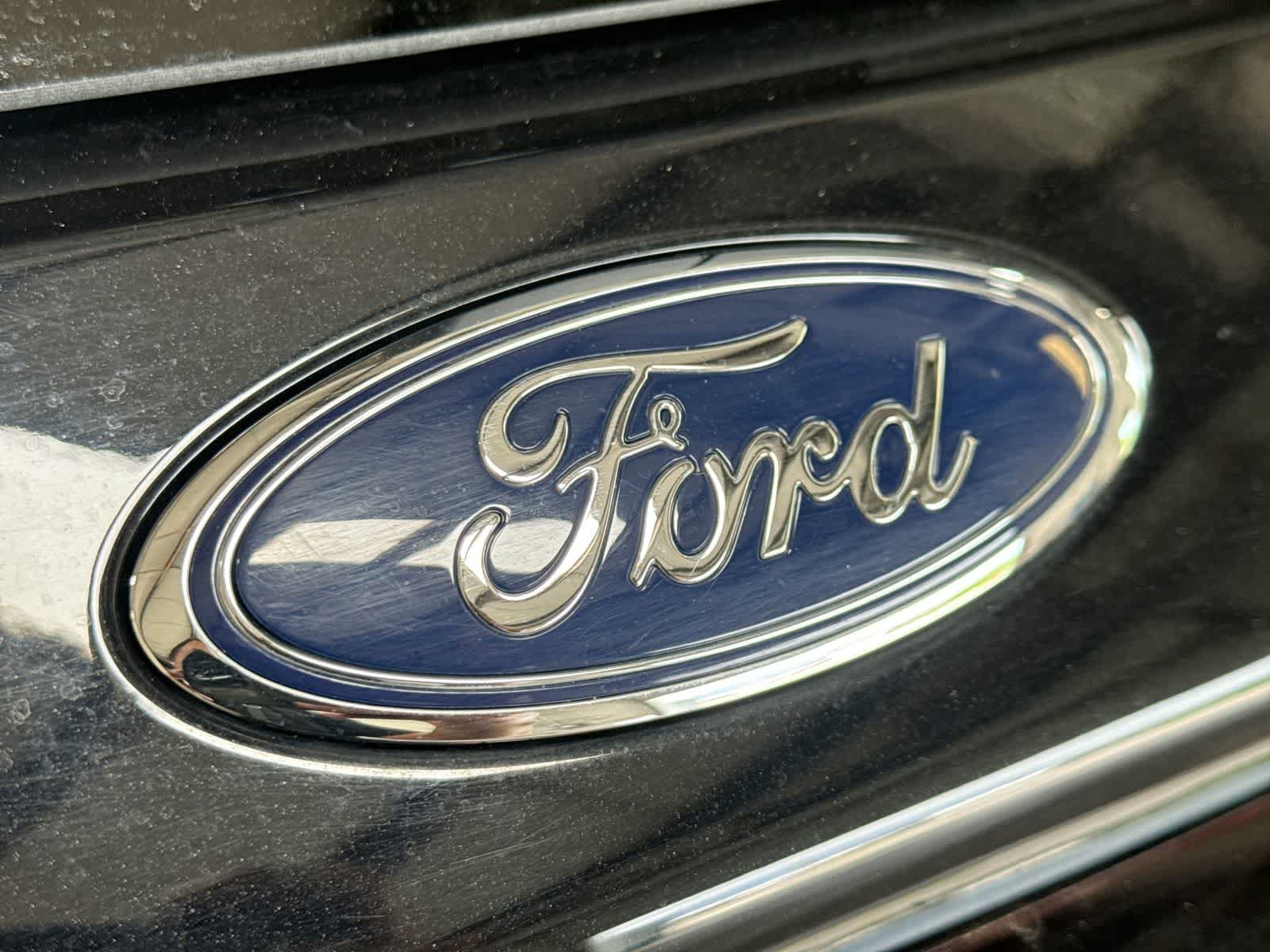 Ford Explorer Platinum 2025