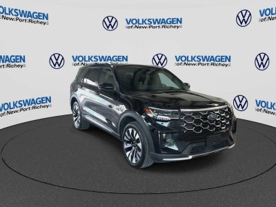 Ford Explorer Platinum 2025