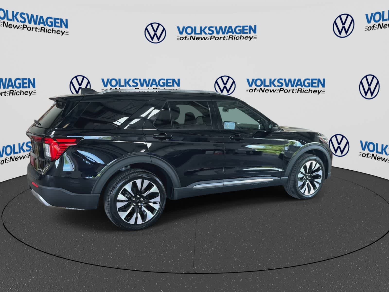 Ford Explorer Platinum 2025