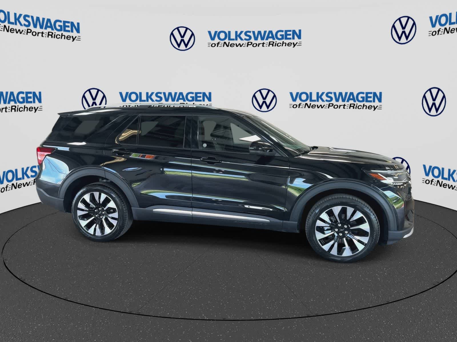 Ford Explorer Platinum 2025