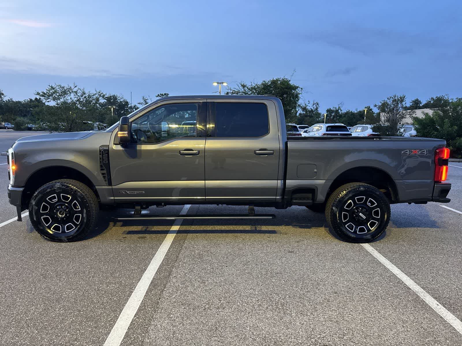 Ford Super Duty F-250 Pickup Platinum 2026
