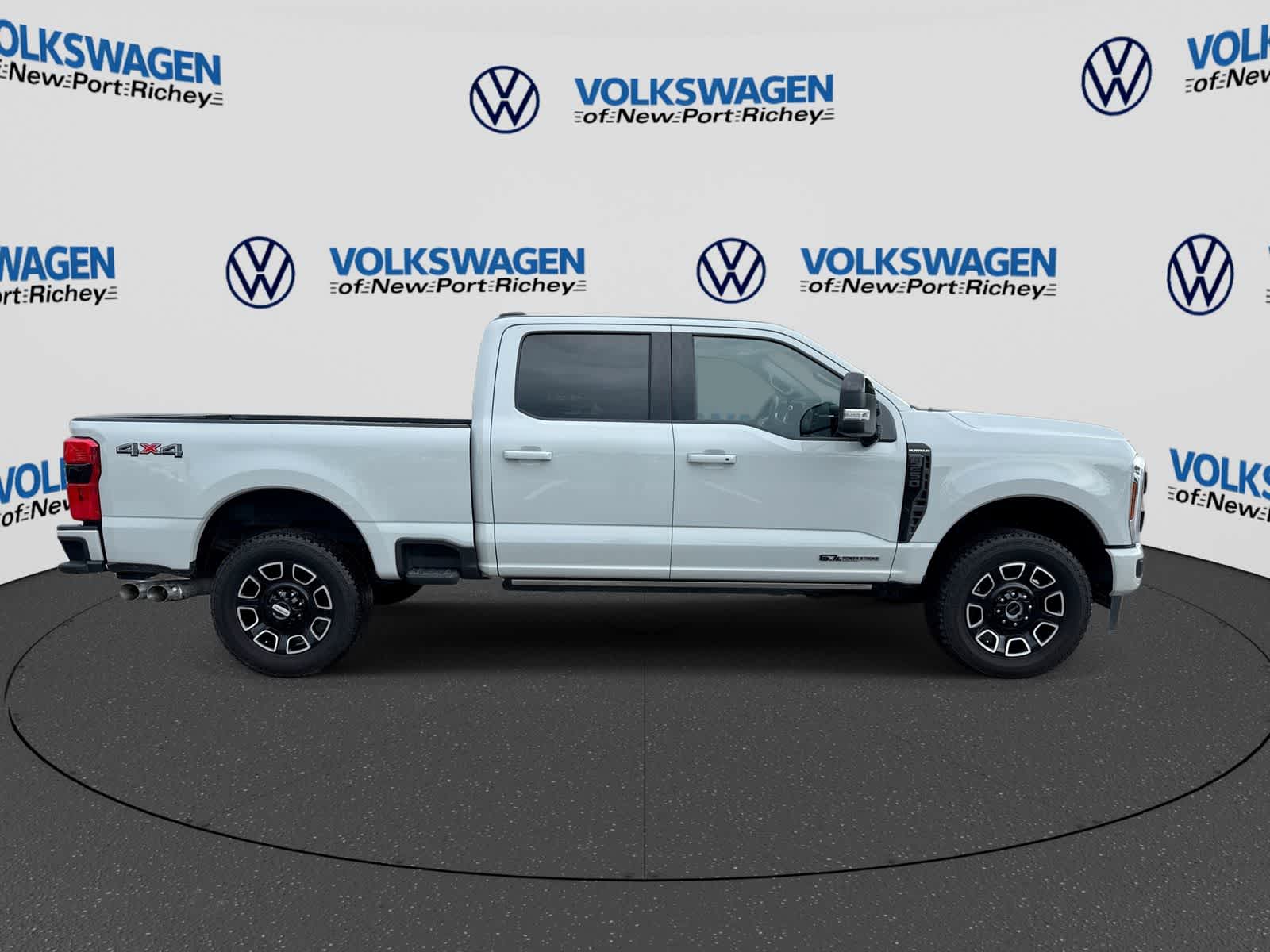 Ford Super Duty F-250 SRW Platinum 2026