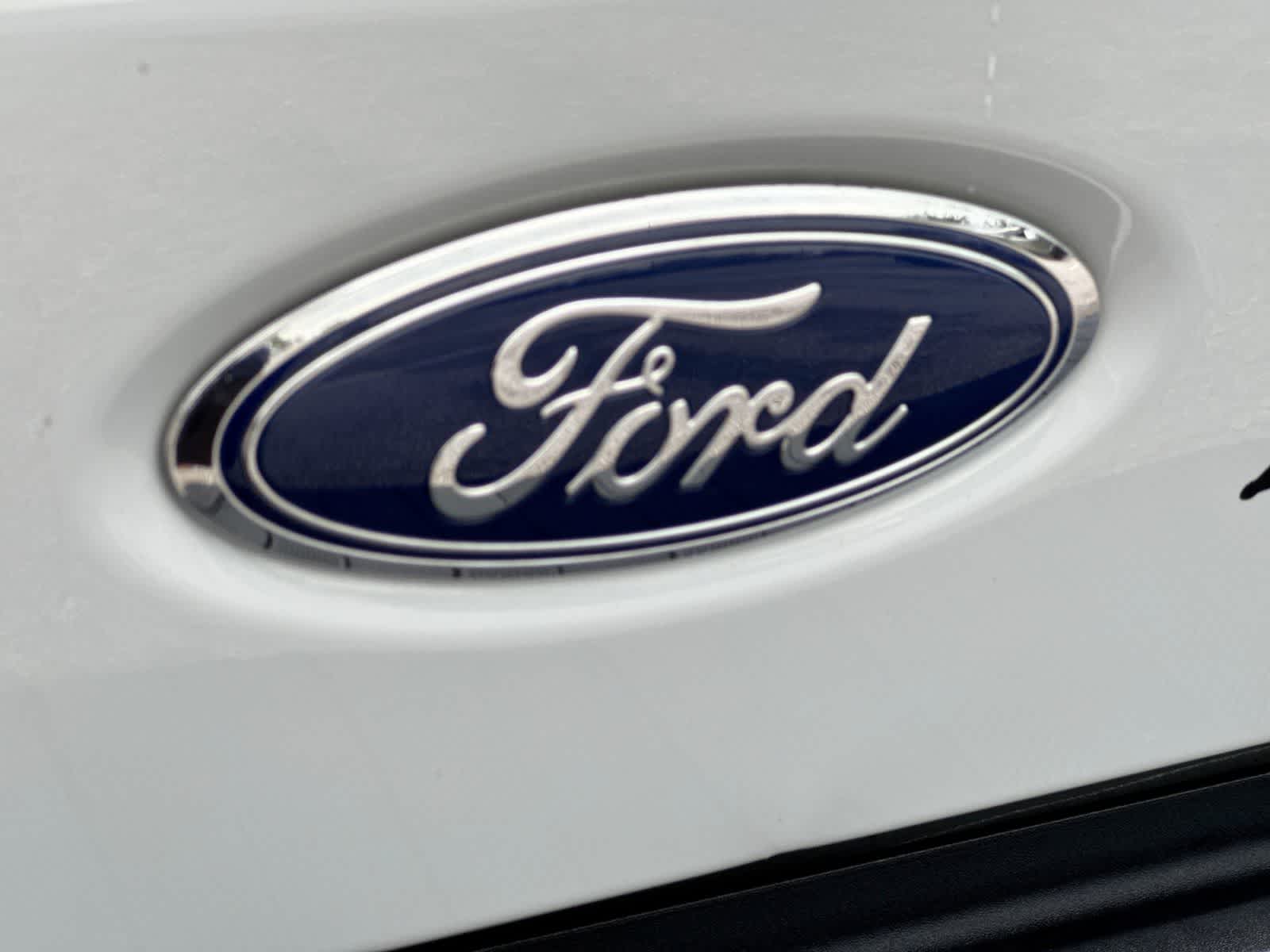 Ford Super Duty F-250 SRW Platinum 2026