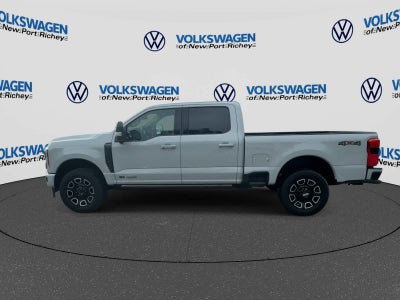 Ford Super Duty F-250 SRW Platinum 2026