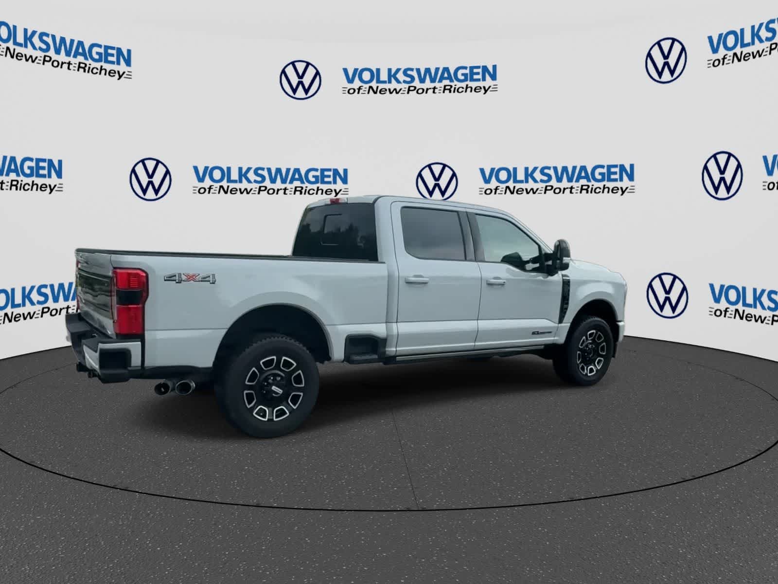 Ford Super Duty F-250 SRW Platinum 2026