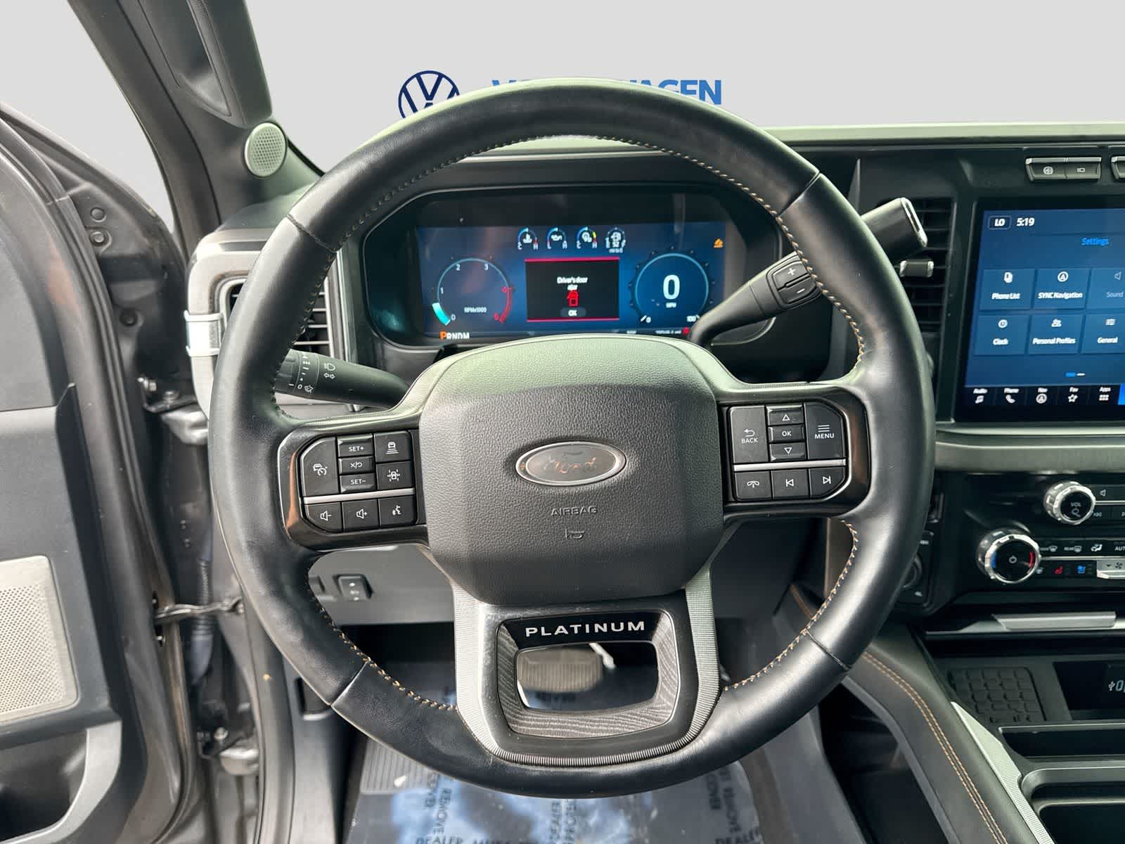 Ford Super Duty F-450 Pickup Platinum 2024