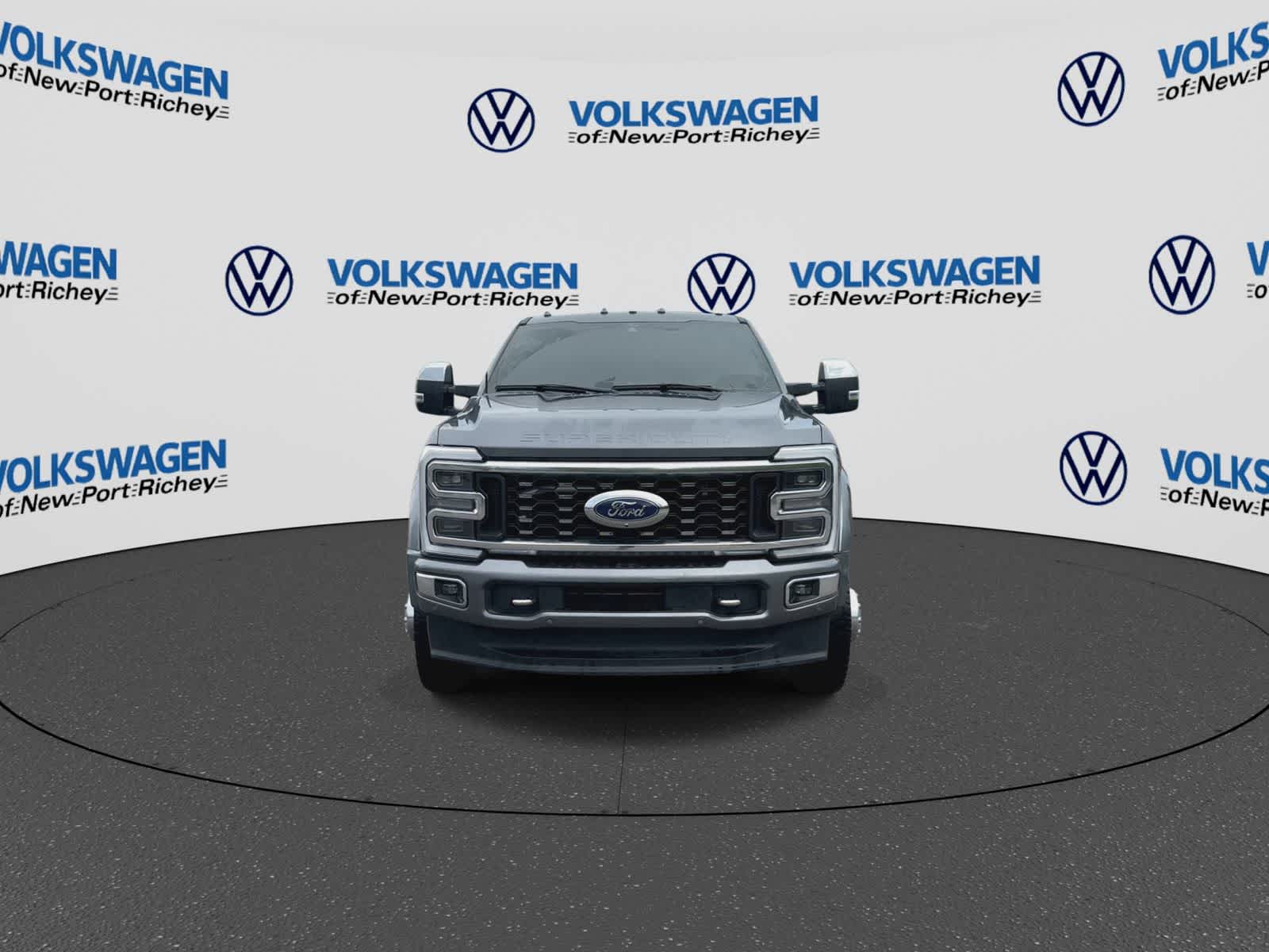 Ford Super Duty F-450 Pickup Platinum 2024
